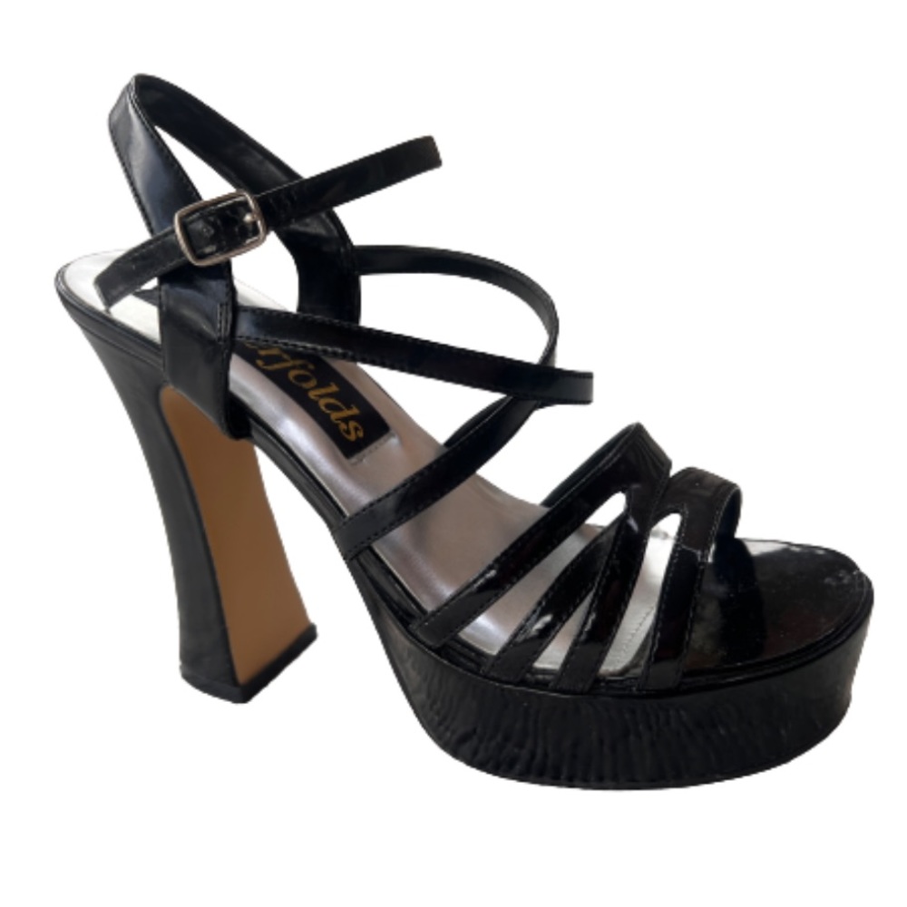 ⭐️ 3 for $8 Centerfold Platform Heels